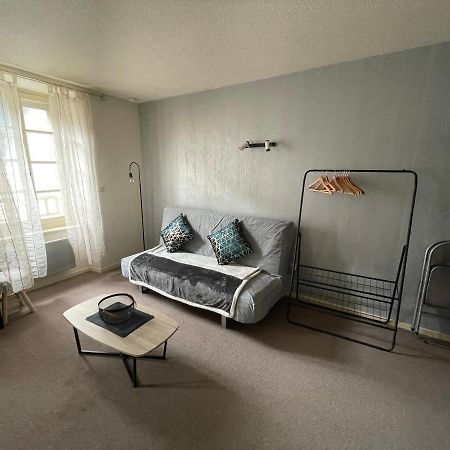 Superbe Appartement Au Bord De La Riviere Акс-ле-Терм Екстериор снимка
